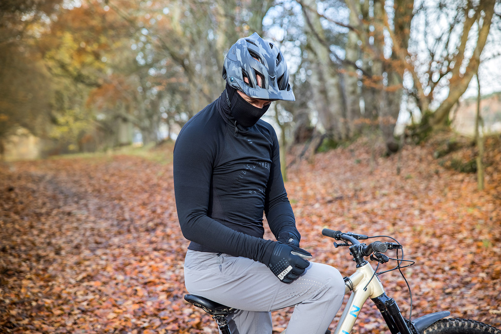 Rapha Men's Pro Team Thermal Base Layer – Long Sleeve review