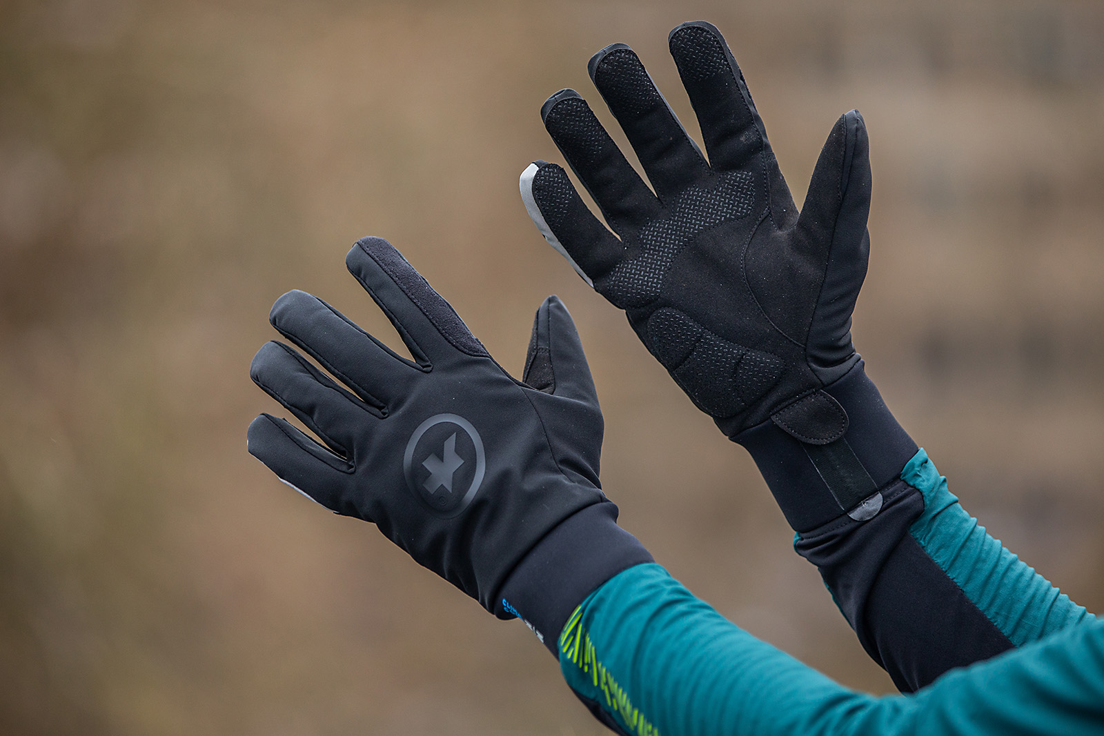 Assos Ultraz Winter Gloves review: premium performance at a