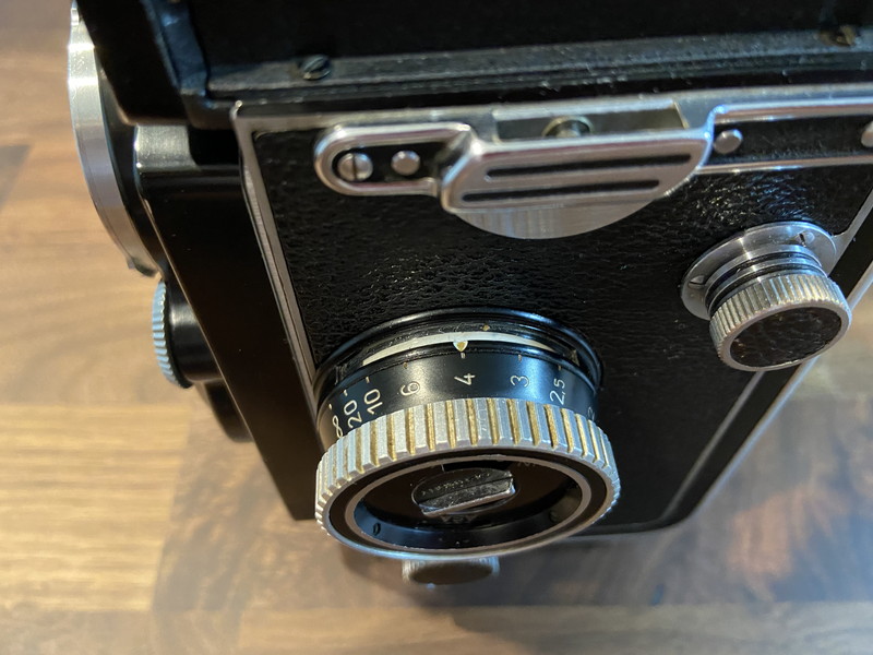 二眼レフに憧れてローライフレックス 3.5Eを購入した – カメトリ