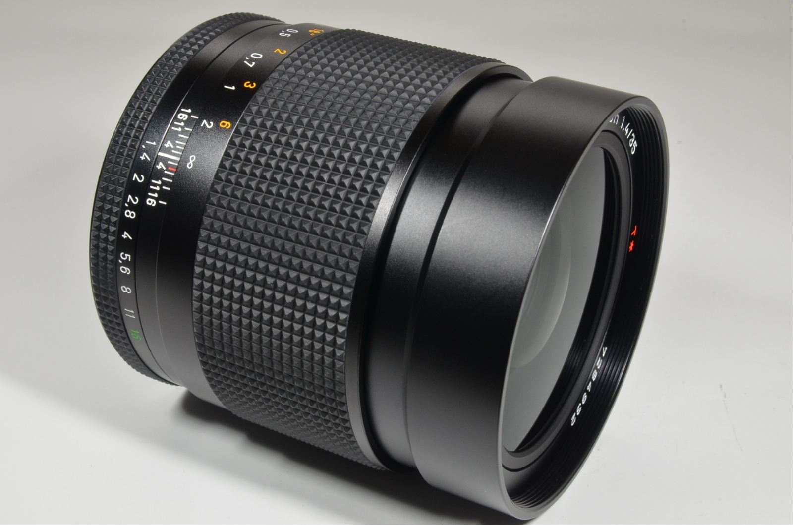 CONTAX Carl Zeiss Distagon T* 35mm f1.4 MMJ with Metal Hood #a0803