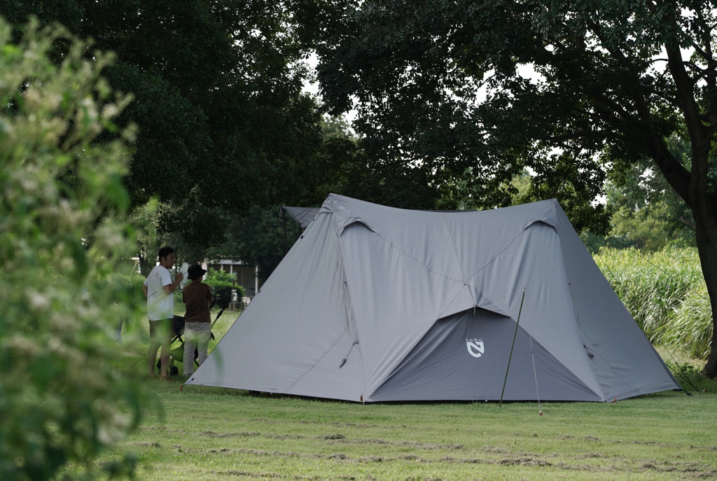 ニーモのヘキサライト6Pはコスパ抜群の冬キャンプ向けシェルター