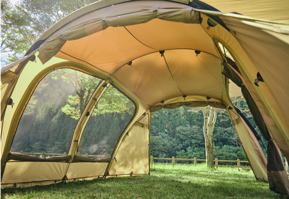 ビジョンピークスから中型2ルームテント「トレスアーチ2ルームテント+