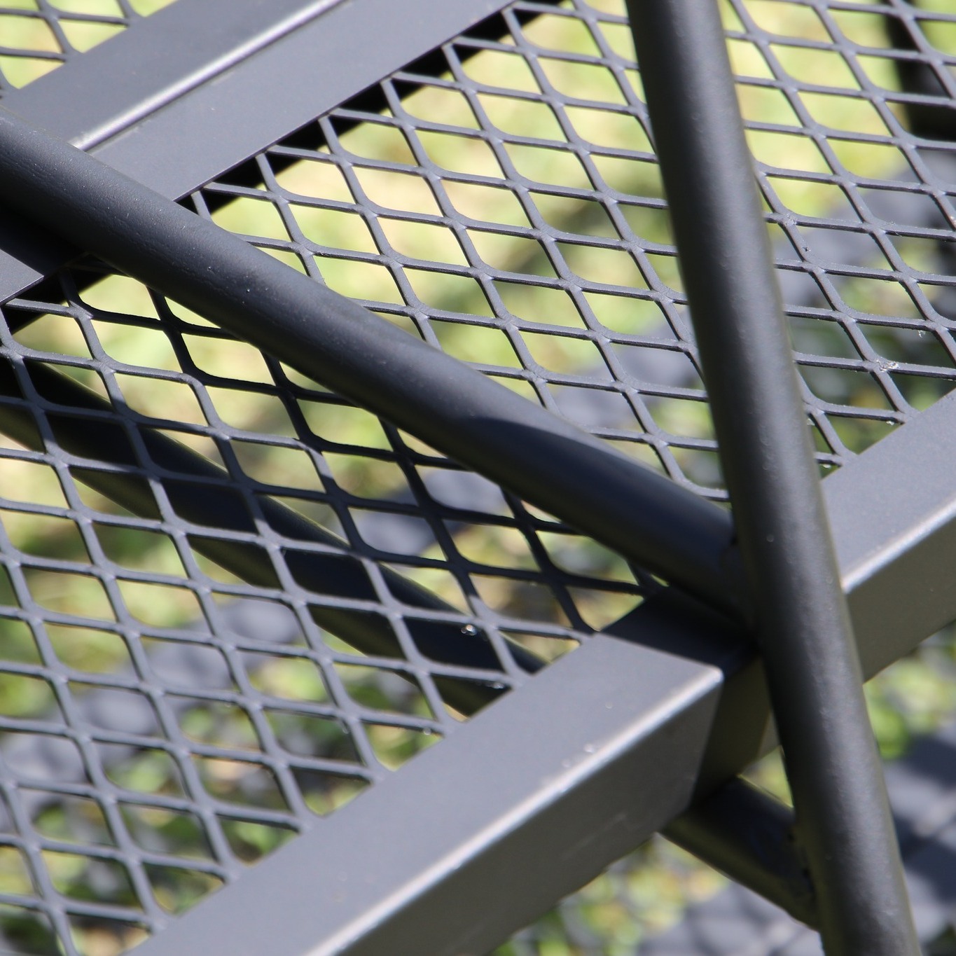 テンマクデザインから傾斜型の「サーカスラック」登場 | キャンプレビュー