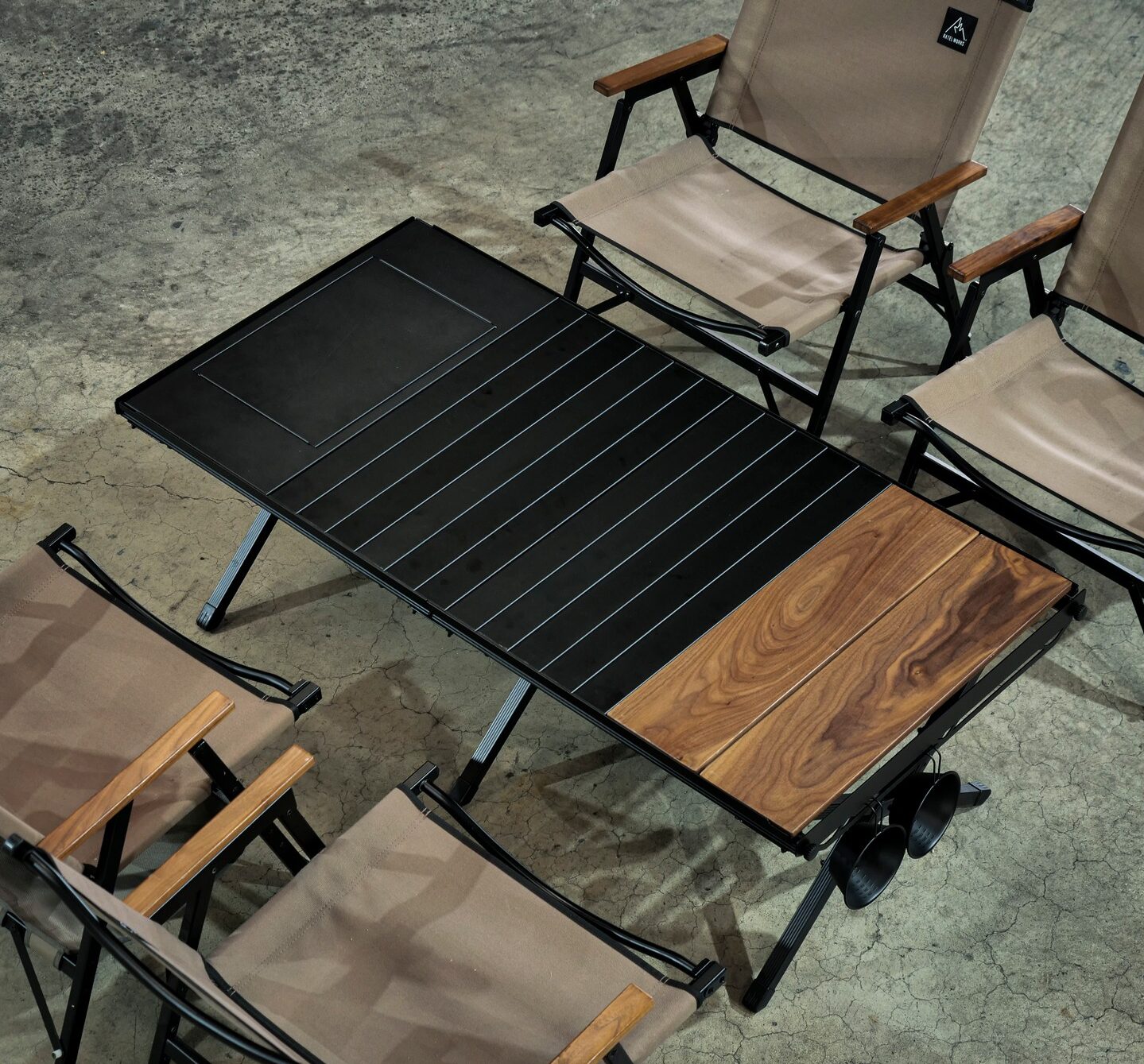 ラーテルワークスからIGT規格対応の「ウッドパネルテーブル120」登場