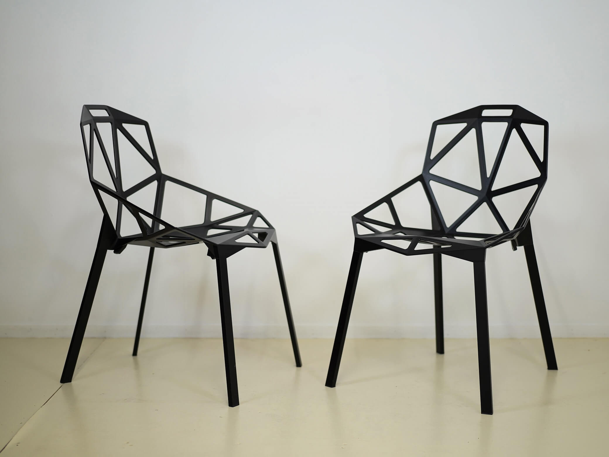 チェアワン ブラック 黒 マジス コンスタンチン・グルチッチ 中古