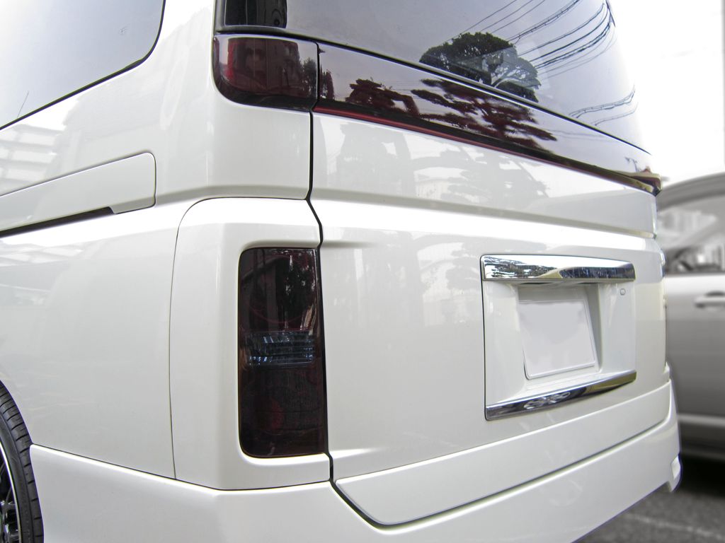 Tint+ 日産 エルグランド E51 中期/後期 テールランプ上下 用 Type4