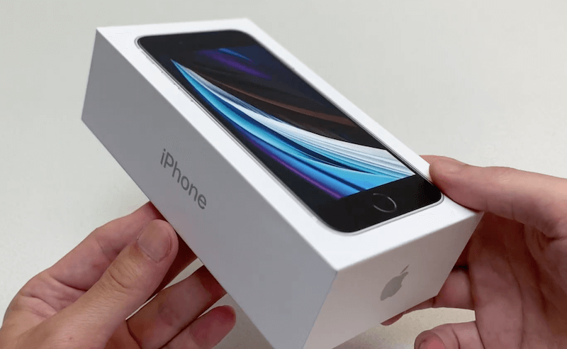 開封レビュー】iPhone 12 ブルー（青色）を購入してみた！付属品も紹介