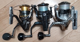 20 ツインパワー4000PG ハンドルノブ交換（ウルクス ミッドエアーA35V