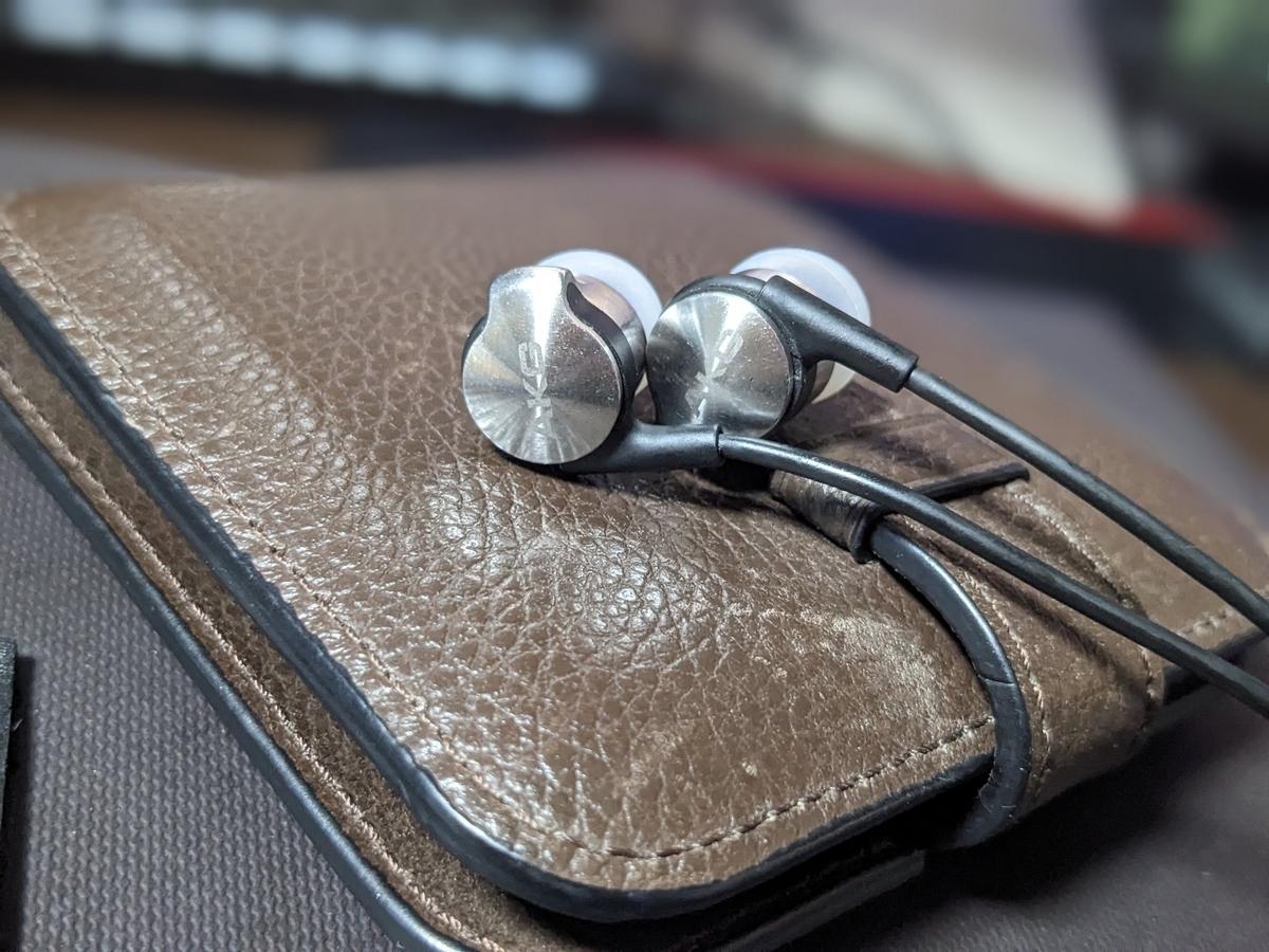 レビュー】AKG K3003 発売から10年以上経った今現在も色あせない