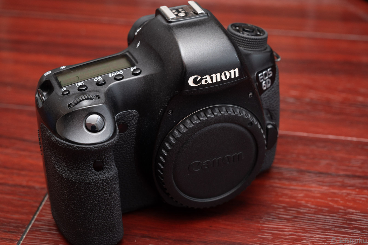 まだまだ現役】EOS6D+EF40mmF2.8で憧れのコンパクト一眼レフセットが