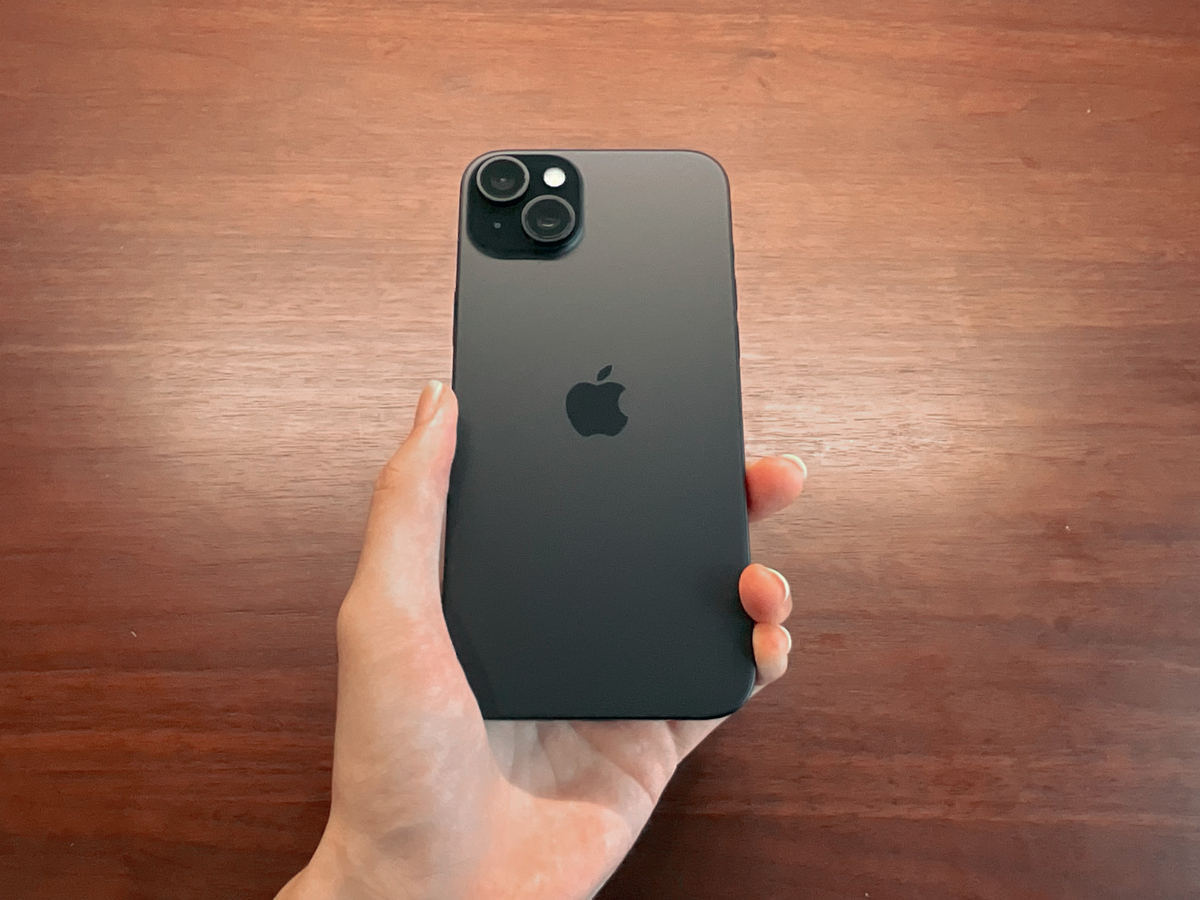 iPhone 15 Plus ブラックを実機レビュー。ほぼProです - ホリブログ