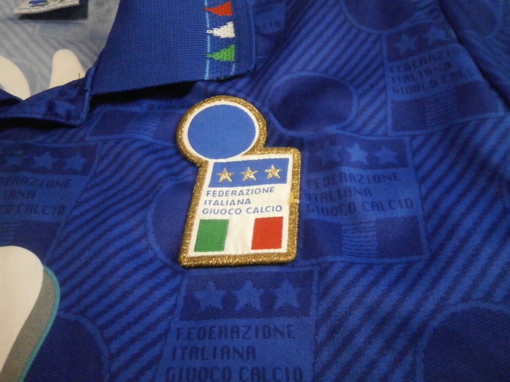ユニフォーム その39 イタリア代表 1994年 ホーム用 半袖 バッジョ