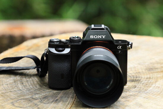 SONY α7初代 中古 実感レビュー】α史上最軽量のフルサイズミラーレス