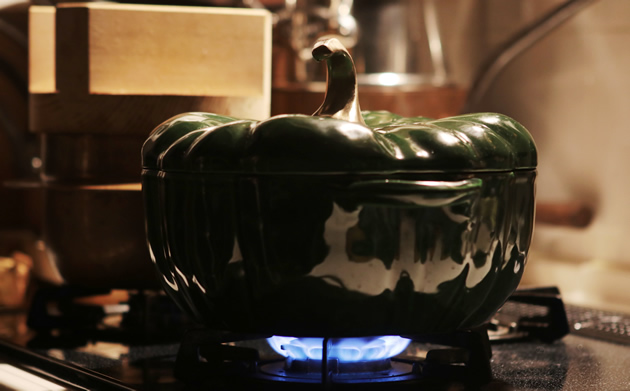 レアなストウブ パンプキンココット バジルグリーン 24cm / Staub