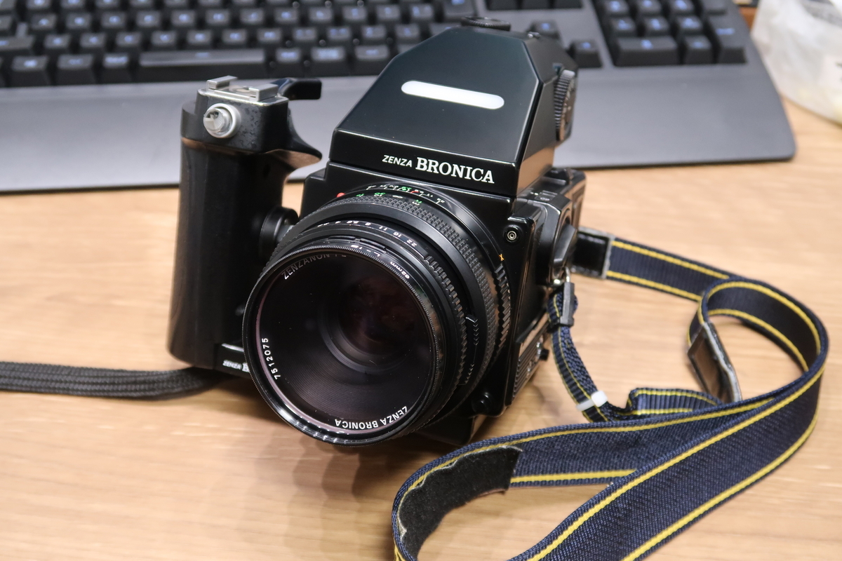 BRONICA ETRSi / ZENZANON-PE 75mm F2.8の試写 - にこらのブログ