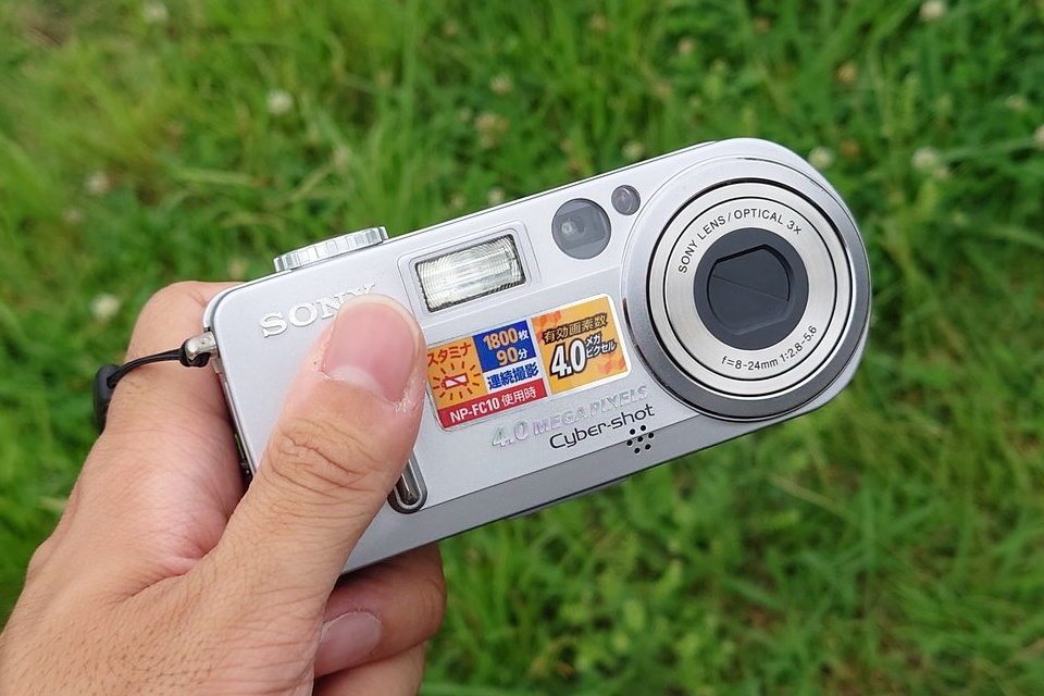 SONY Cybershot P DSC-P9とお散歩 - にこらのブログ(カメラ修理)