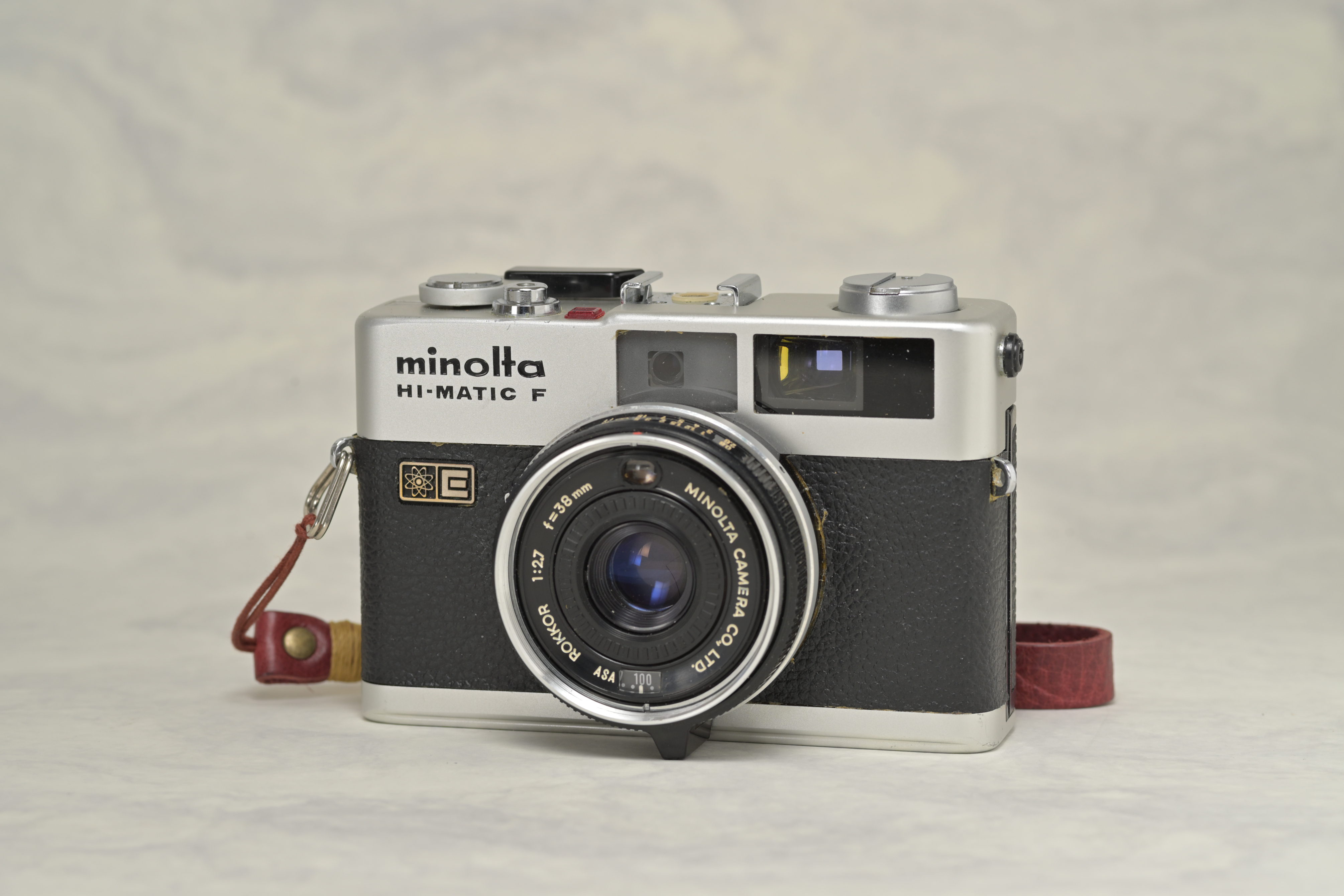 かわいいだけじゃありません。MINOLTA HI-MATIC Fについて：カメラ