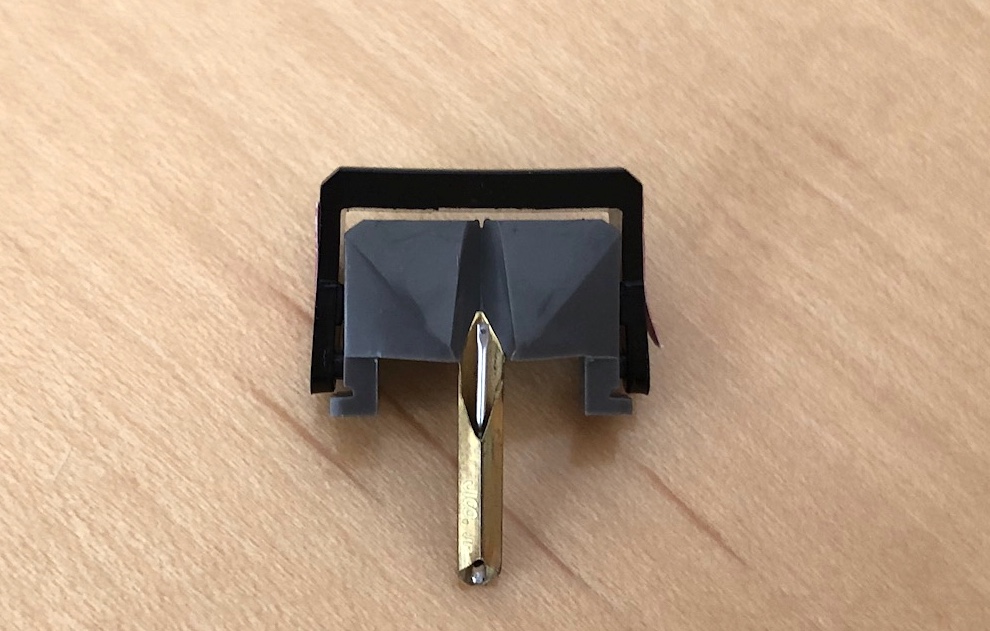 SHURE V15 Type3 の交換針を変えて音質の違いを楽しむ - Sound & Silence