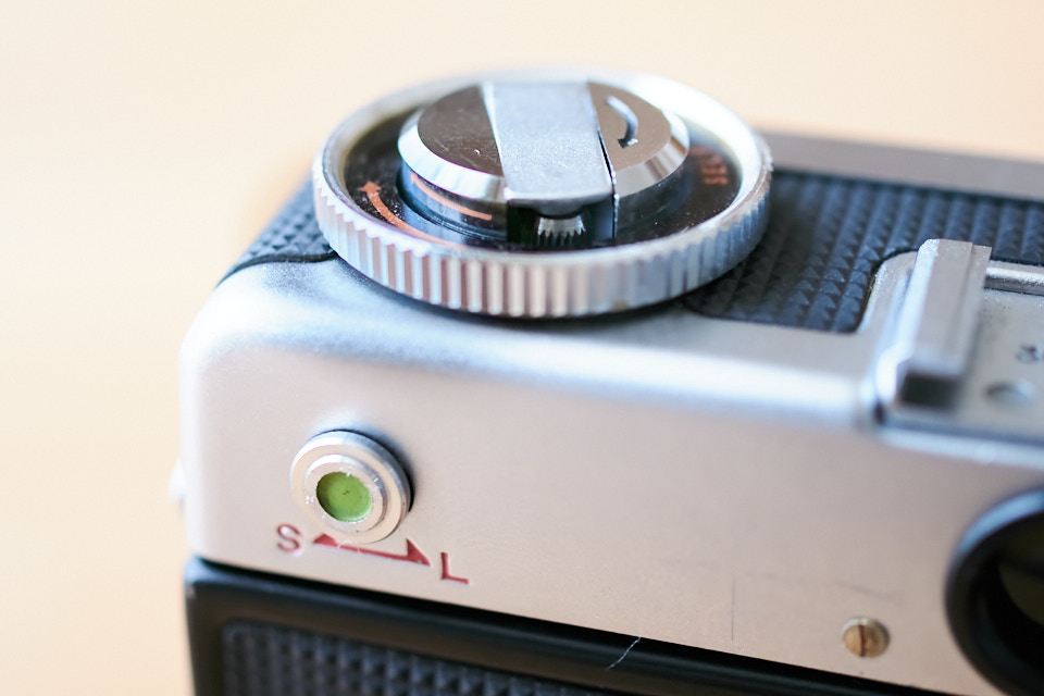 ハーフサイズのフィルムカメラ、FUJICA Driveを購入しました。 - どこ