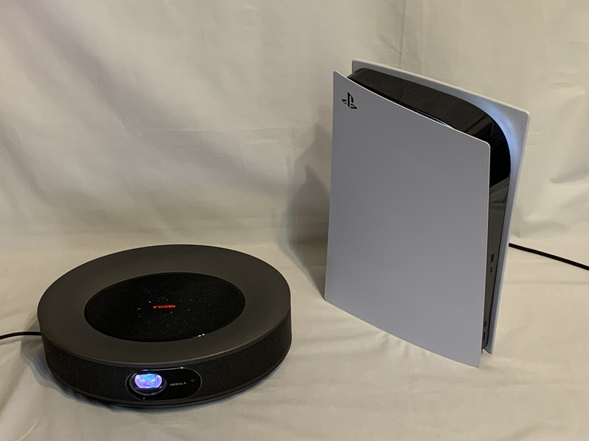 4Kプロジェクター「Nebula (ネビュラ) Cosmos Max」を試してみた