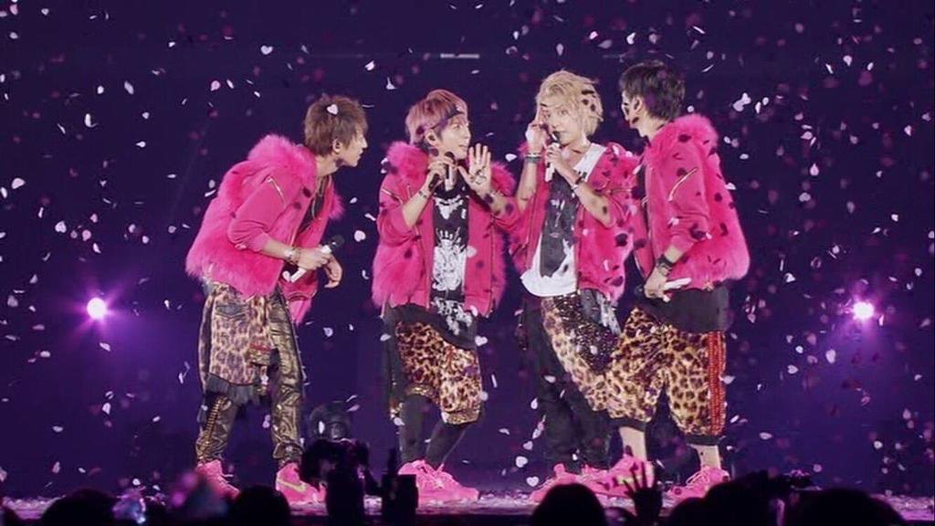 NEWS LIVE TOUR 2015 White」が素敵すぎる話① - 幸せはいつも君のそばに