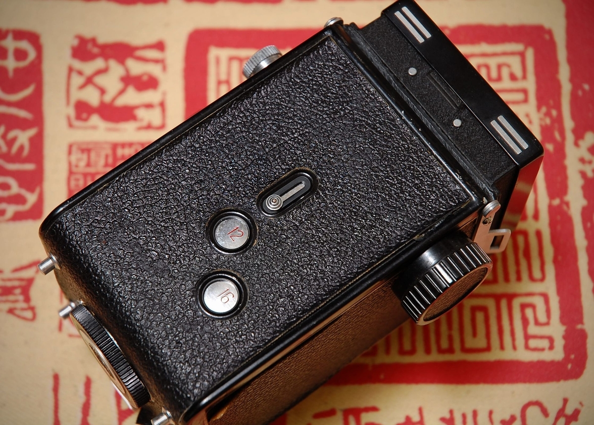 中国製二眼レフカメラ・海鴎4B研究】（1）なぜ今、海鴎4Bなのか - 黒色