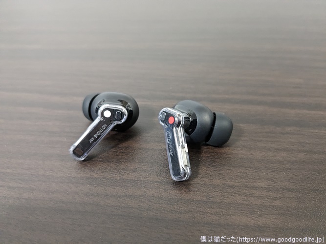 Nothing EarとNothing Ear(a)を比較レビュー｜使い比べて違いを