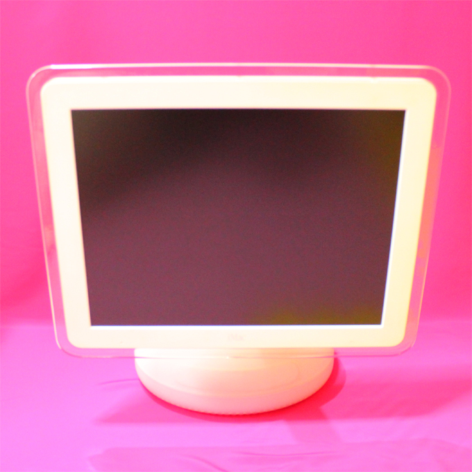 17年経ってもとっても可愛いiMac G4 [ Apple ] - miagolare