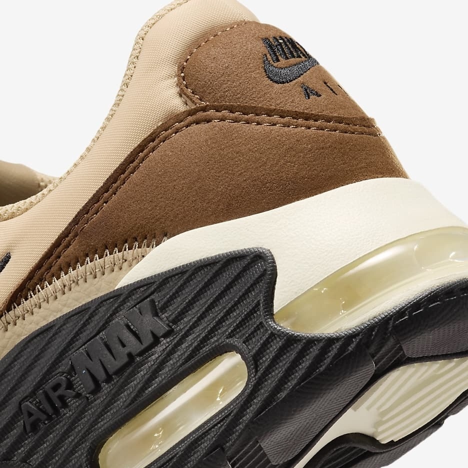 ナイキ エアマックス エクシー FZ2647-200 (Nike/スニーカー) FZ2647