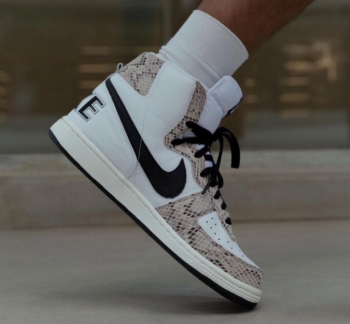 ターミネーター ハイ 90s Nike Terminator High Cocoa Snake (Nike