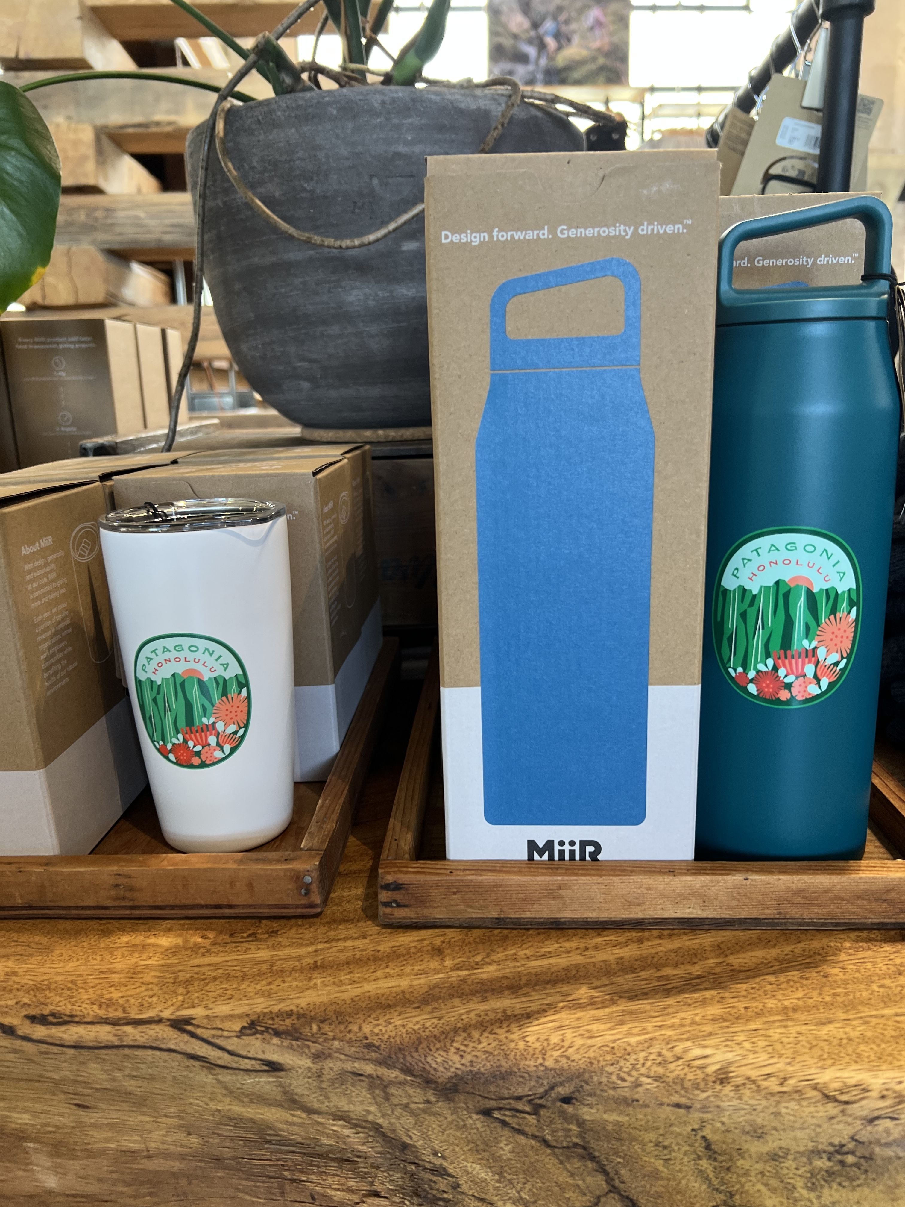 ハワイ限定☆パタゴニアPataloha ステンレスボトル (946ml) MiiR