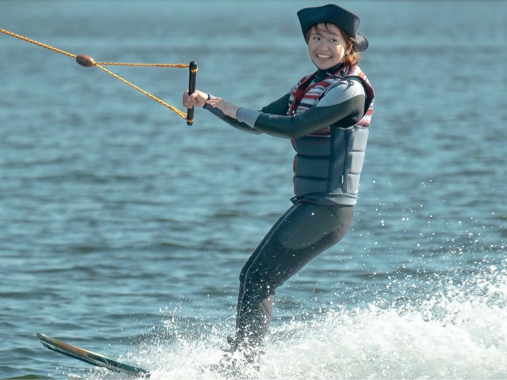 みなとみらい☆ウェイクボード＆ブーツ＆牽引ロープ＆ウェットスーツ