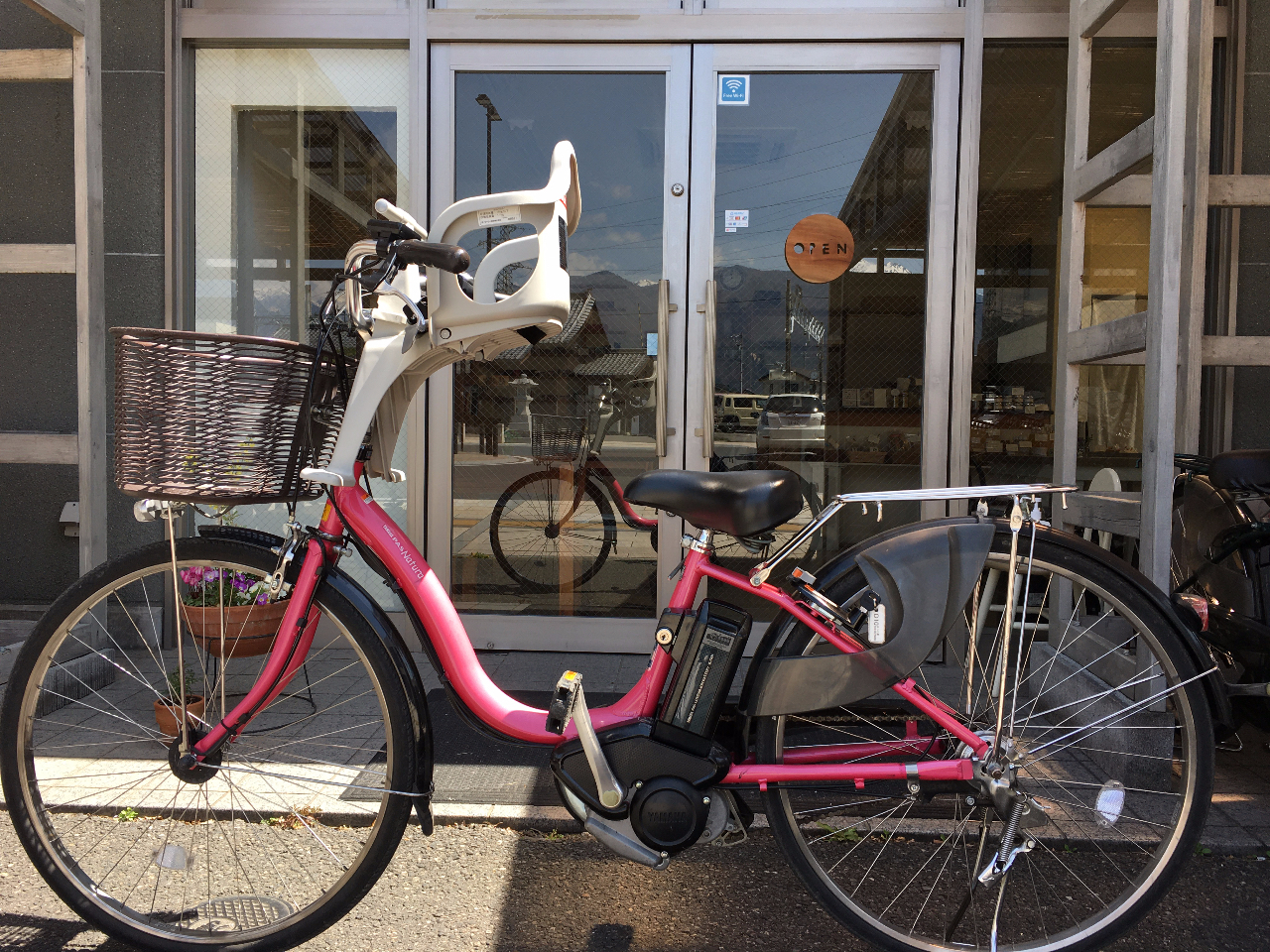 チャイルドシート付き電動アシスト自転車＋安曇野おこひるセット