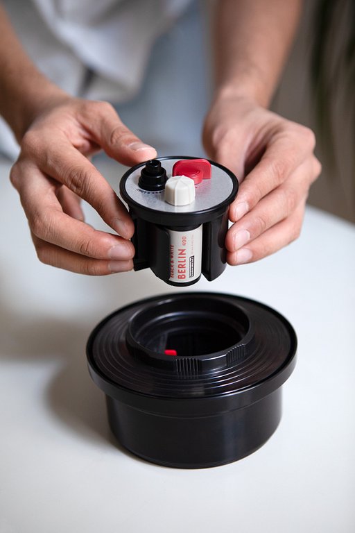 粒子の細かいフィルム Kodak Ektachrome E 100G 35mm · Lomography