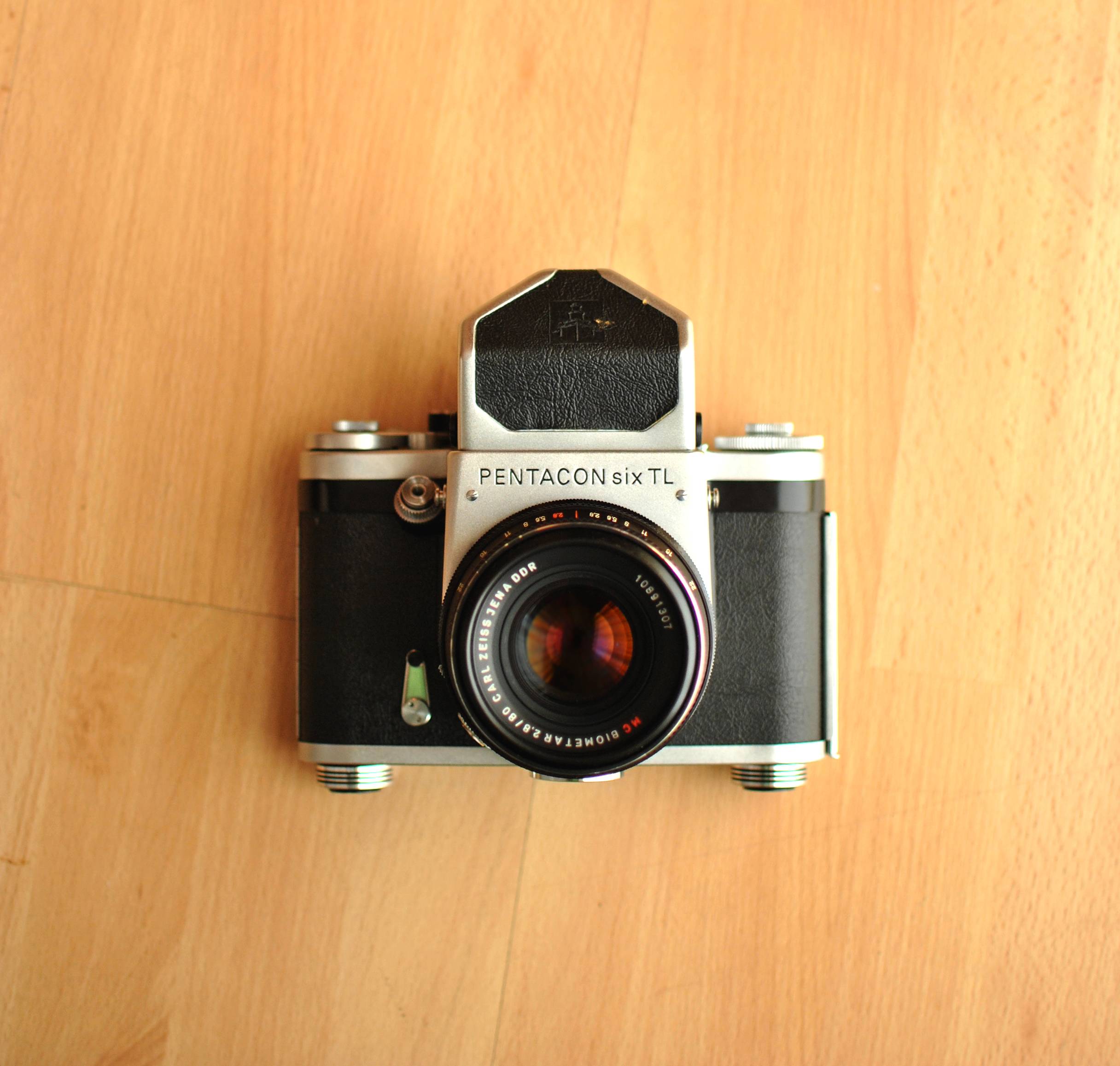 Lomopedia: Carl Zeiss Jena Biometar 80 mm f2.8 Lens · Lomography