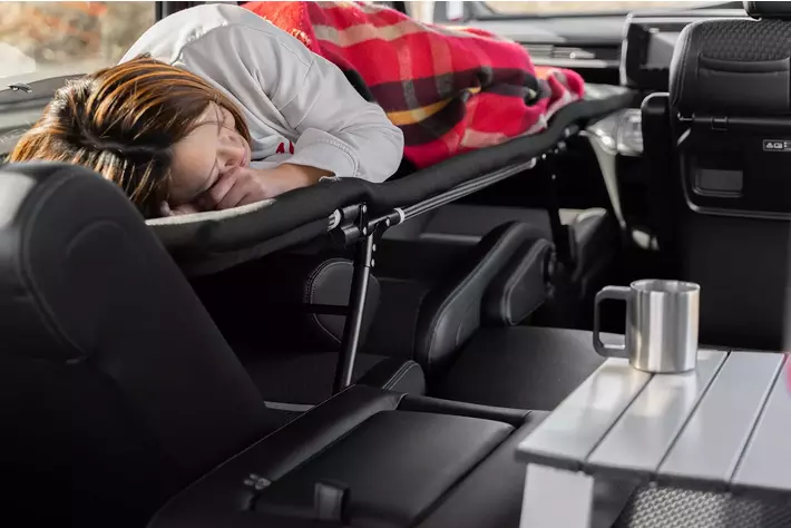 車中泊ブランド「yadocari」が送る、お手軽車中泊と寝心地の革命。CAR