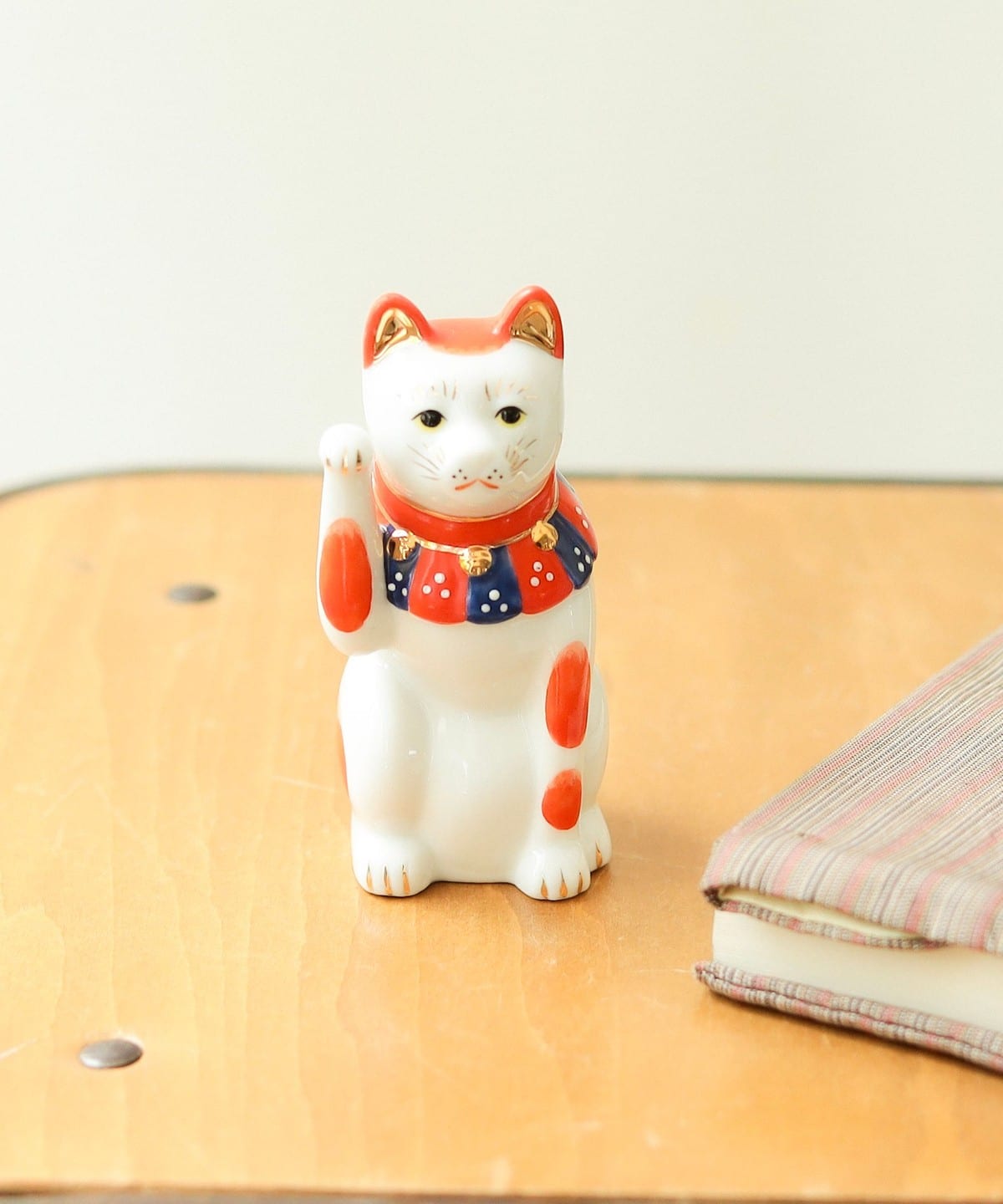 BEAMS JAPAN（ビームス ジャパン）【別注】中外陶園 / 瀬戸 招き猫 右