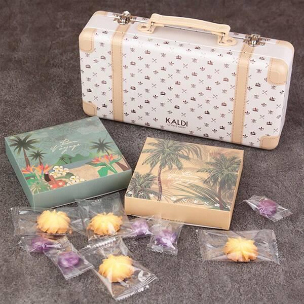 1人1点まで】カルディ人気の「トランク缶」に新デザイン！売切れる前に