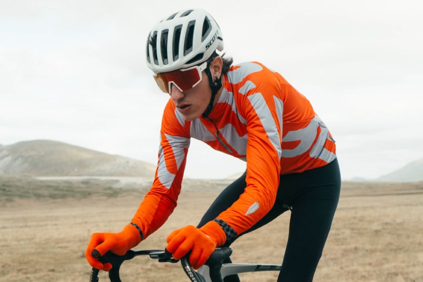 革新的なソフトシェルで冬のライドを快適にする「Gregarius Winter