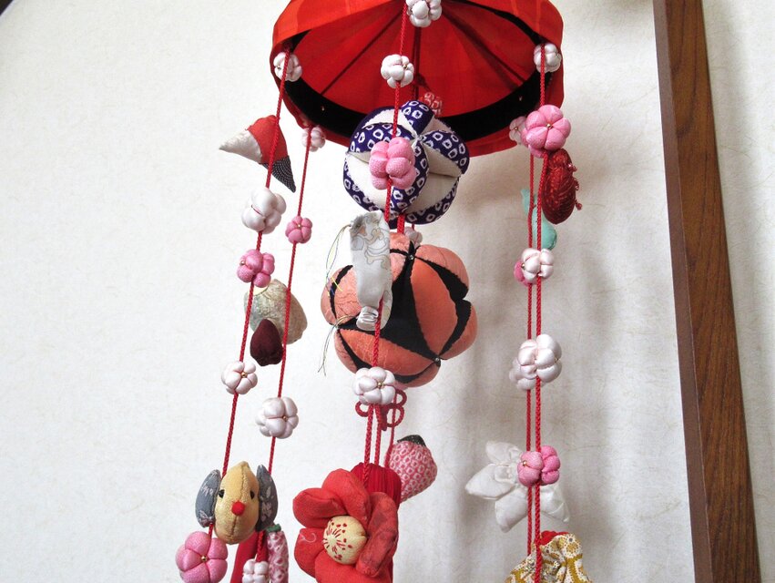 愛情と願いを込めた七宝まりの吊るし飾り＊ひな祭り＊ちりめん細工