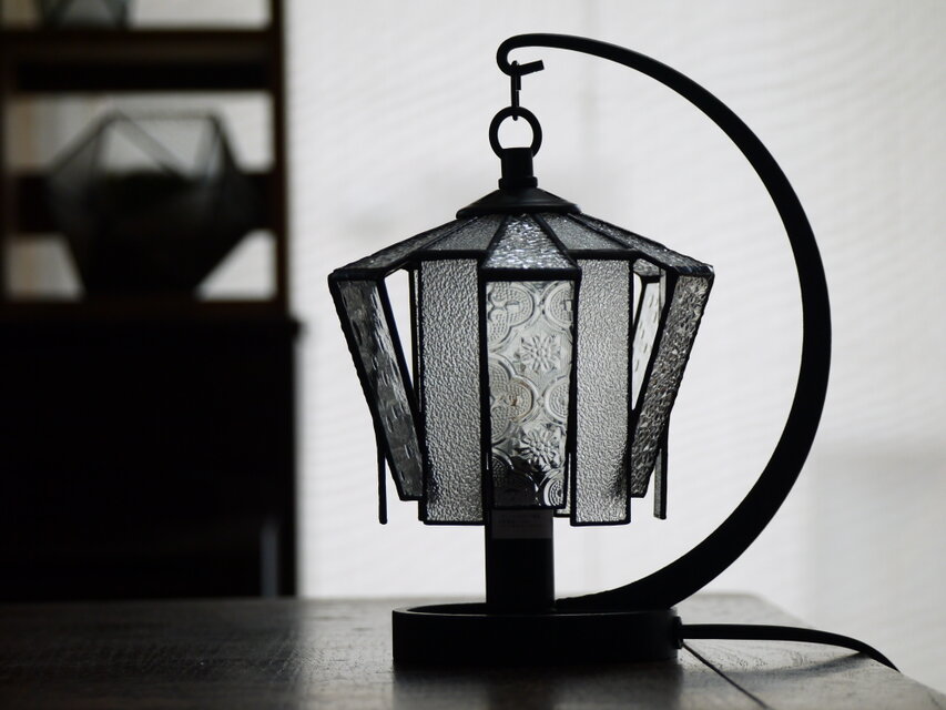 再販】ステンドグラス つぼみ形ランプ クリア | iichi 日々の暮らしを