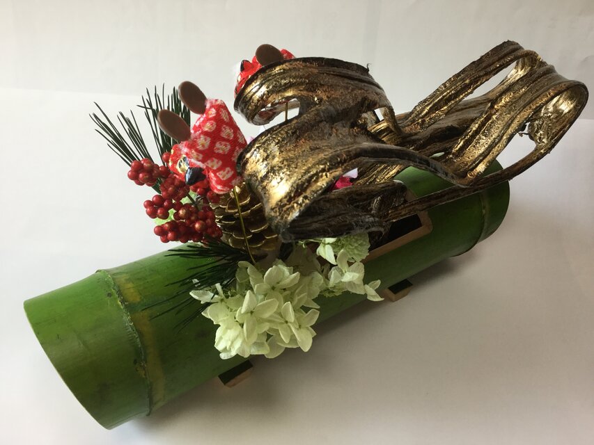 竹のお正月アレンジ | iichi 日々の暮らしを心地よくするハンドメイド