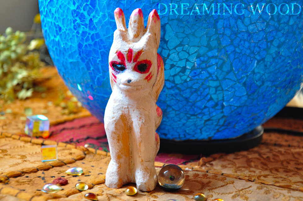九尾の狐の木彫りオーナメント nine tail fox ornament | iichi 日々の