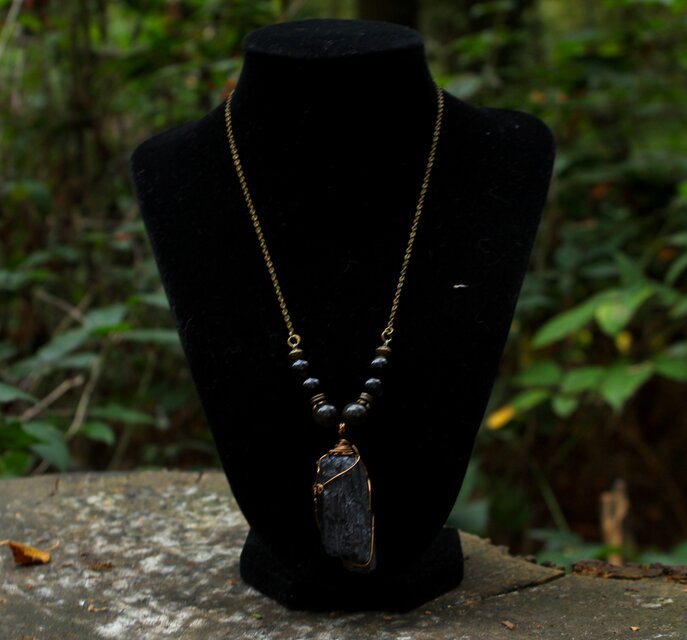 ブラックトルマリン ネックレス 細胞活性、生命力、防御作用、電磁波