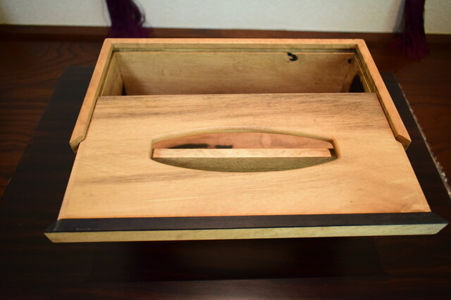 銘木の黒柿 ティッシュケース 一点物 | iichi 日々の暮らしを心地よく