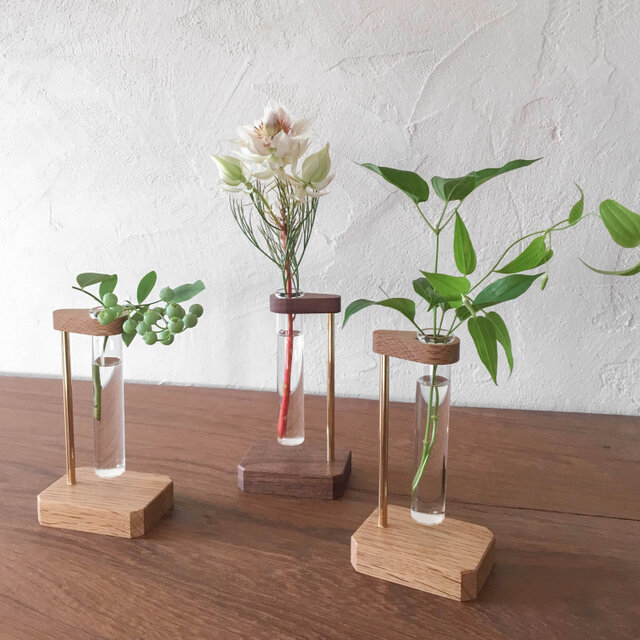 広口試験管の一輪挿し（フラワーベース、花器、花瓶） | iichi 日々の