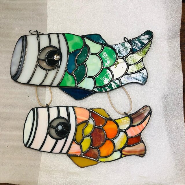 ステンドグラスのこいのぼり＊緑＊ | iichi 日々の暮らしを心地よく