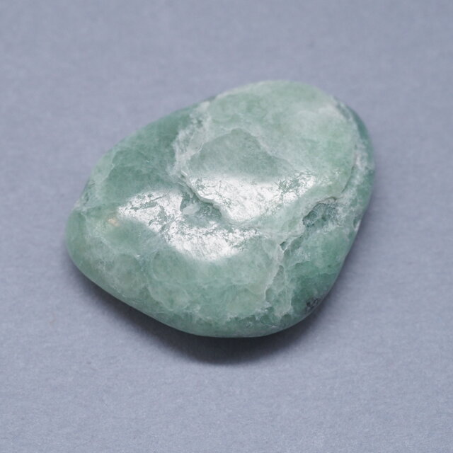 糸魚川翡翠 コレクション用原石 43 | iichi 日々の暮らしを心地よく