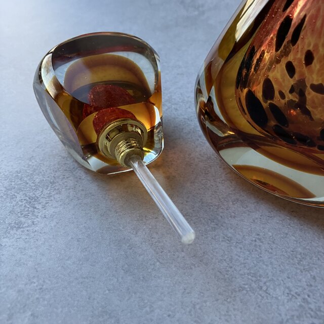 ヴィンテージ ムラーノガラス 香水瓶 No.1 | iichi 日々の暮らしを