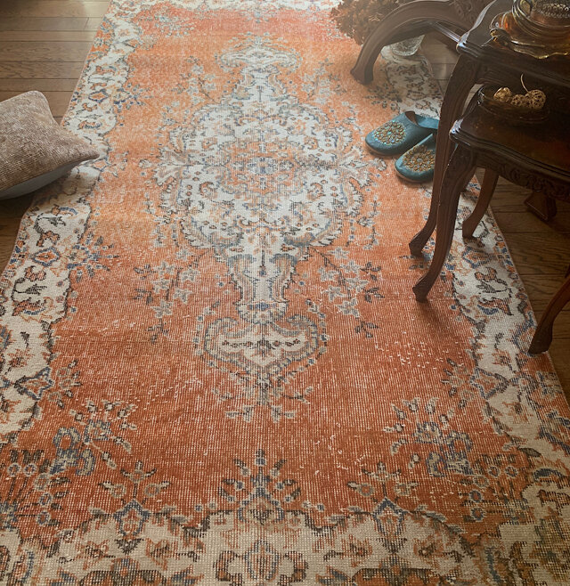 サンセットオレンジ 濃淡 212×110 メダリオン トルコヴィンテージラグ